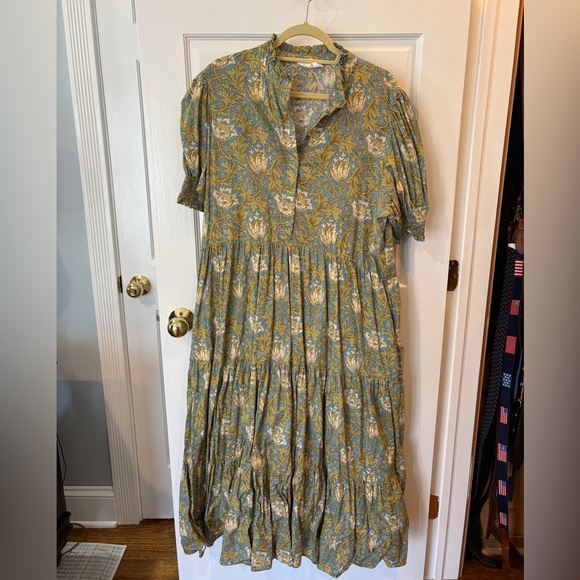 Elegant Floral Midi Dress in Blue and Yellow - Picture 2 of 4